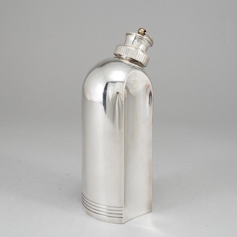 FOLKE ARSTRÖM, a silverplated shaker, GAB.