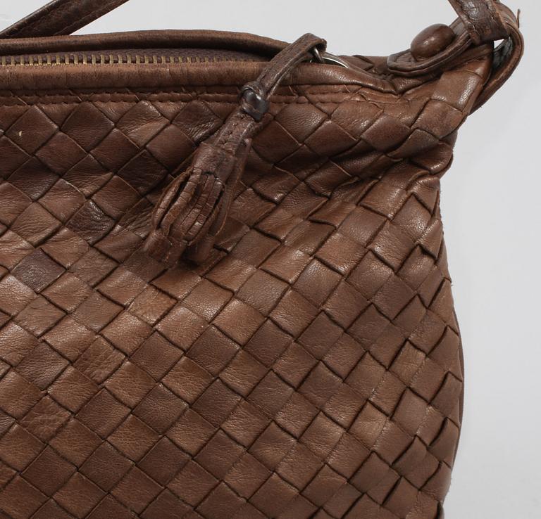VÄSKA, Bottega Veneta.