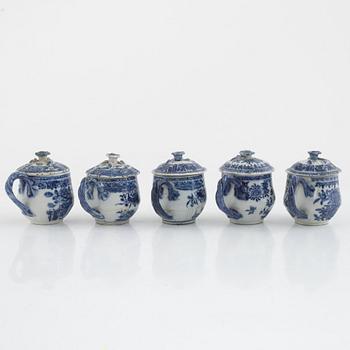 Five porcelain lidded custards cups, China, Qianlong (1736-95).