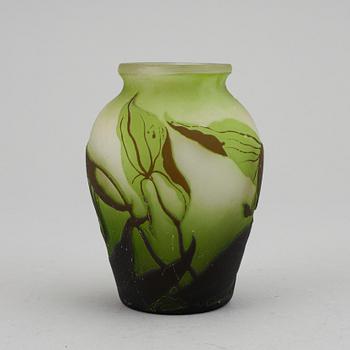 An Emile Gallé glass vase, signed Gallé, early 20th century.