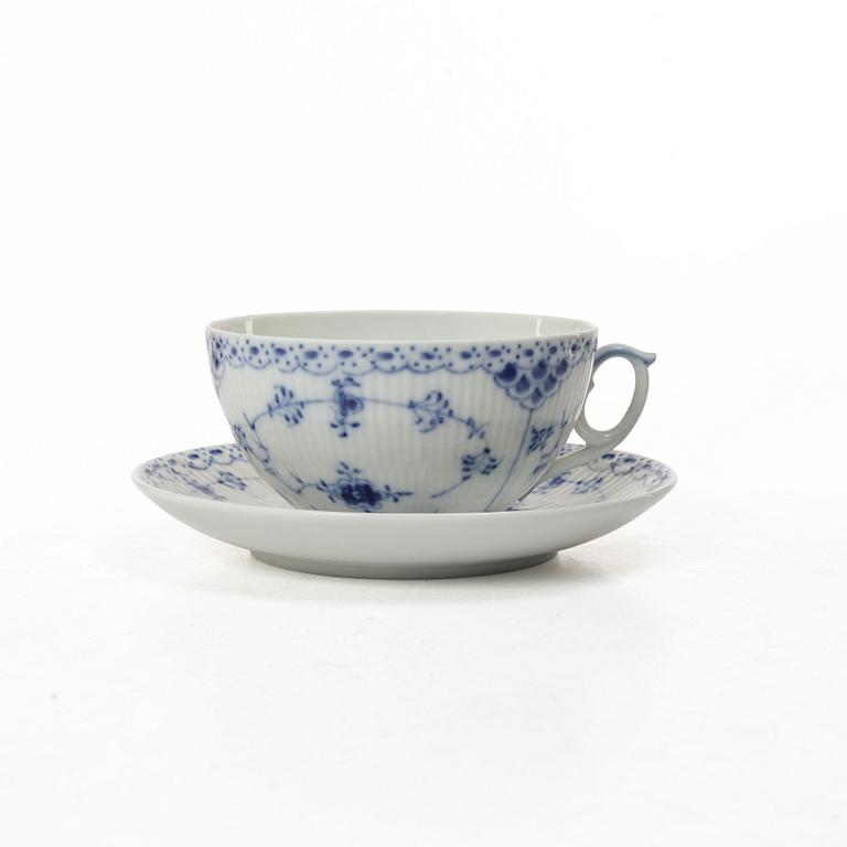 Royal Copenhagen, A 22 piece tea set, half laced and fukll laced, "Musselmalet", Denmark.