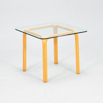 Alvar Aalto, a late 20th century 'Y805C' table for Artek.