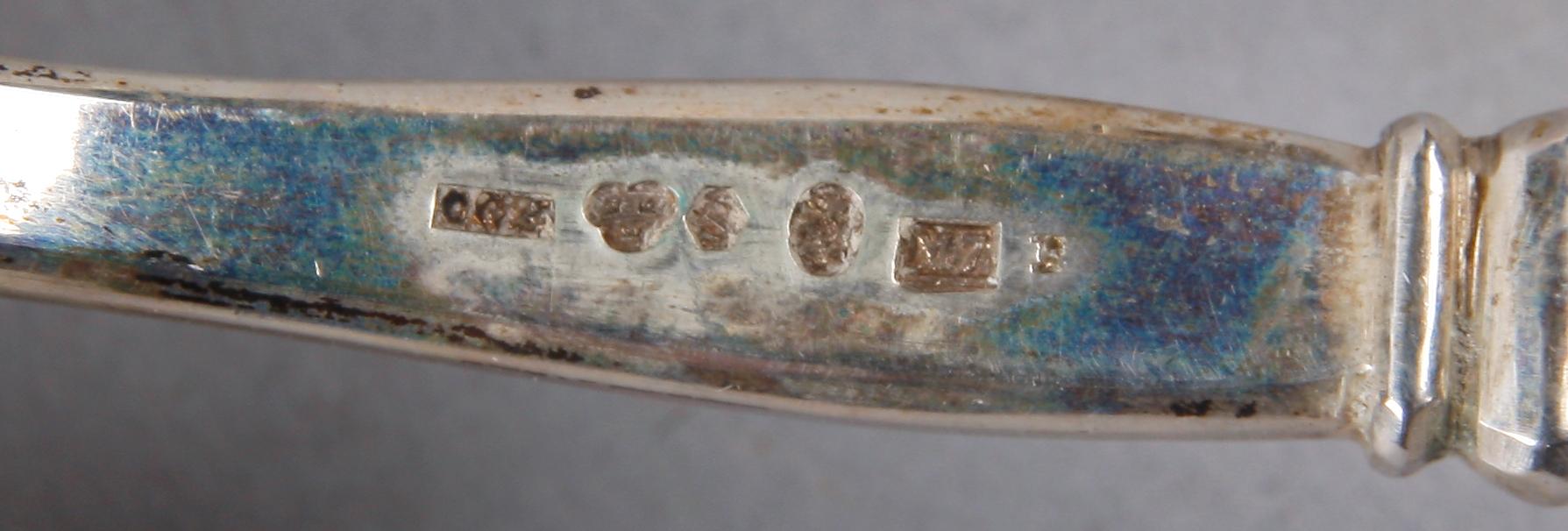 SOPPSLEVAR 2st, silver och trä. Bl a 1914.