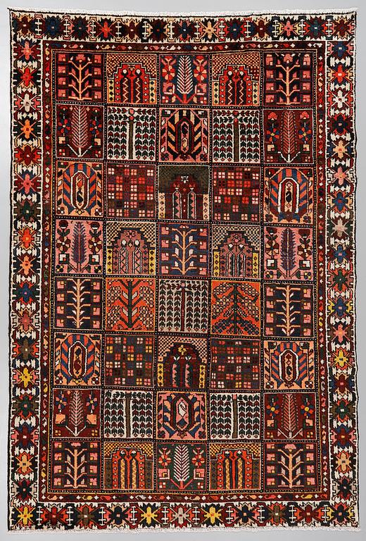 MATTA, Bakhtiari, 1900-talets senare del, ca 302x203 cm.