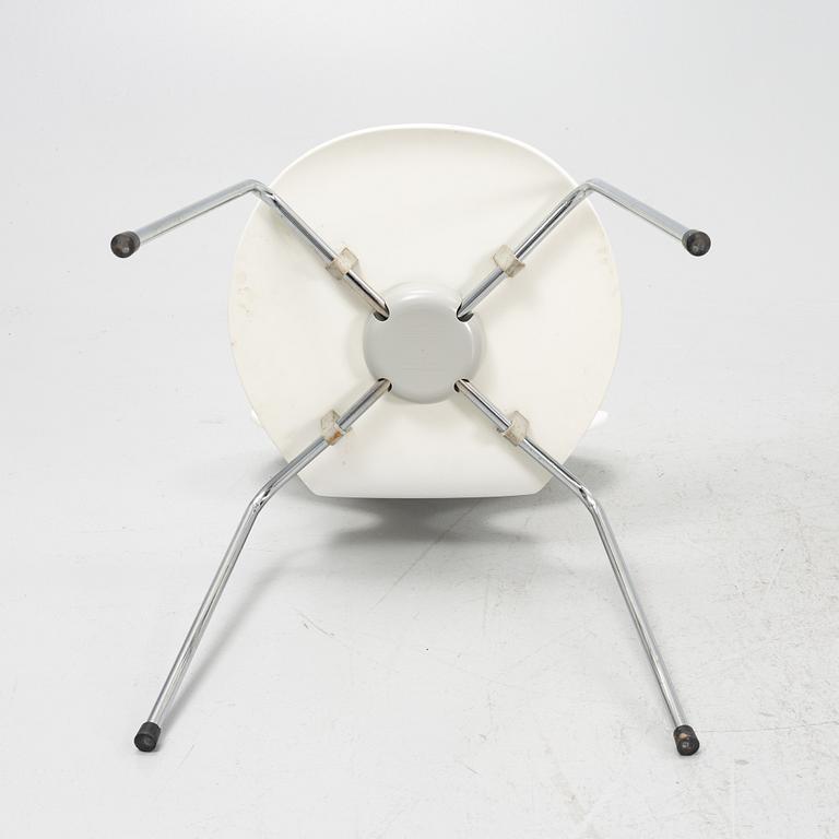 Arne Jacobsen, a set of four 'Ant' chairs, Fritz Hansen, Denmark.
