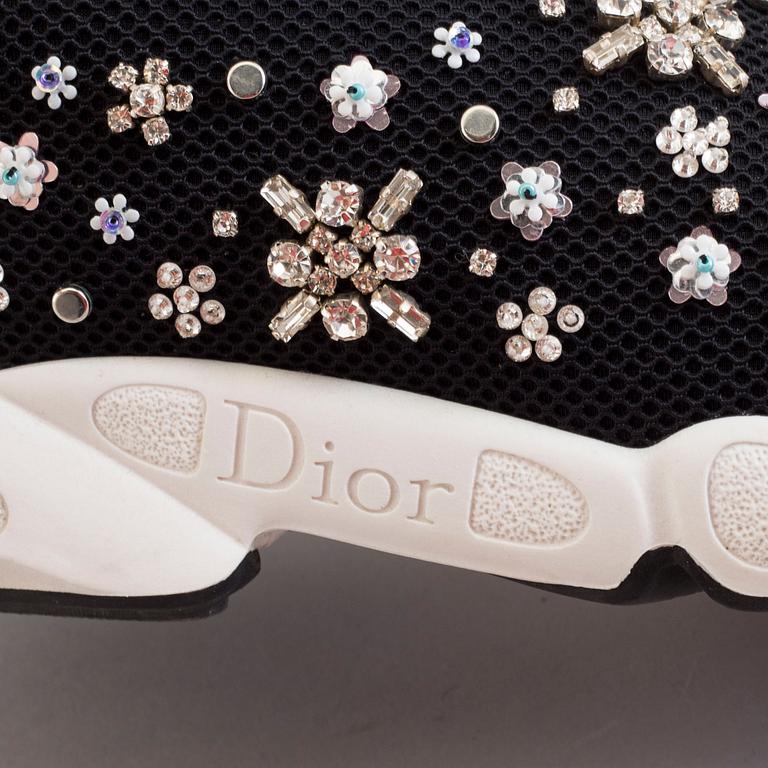a pair of CHRISTIAN DIOR 'Dior Fusion' sneakers, size 39.
