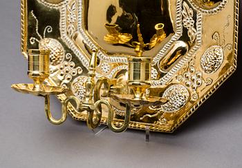 LJUSPLÅTAR, ett par, barockstil, 18/1900-tal.