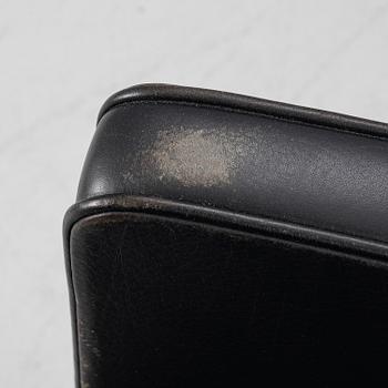 Børge Mogensen, a model 3246 armchair, Fredericia Stolefabrik, Denmark.