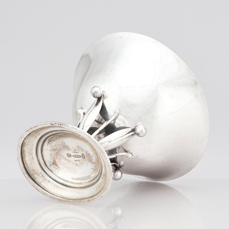 Johan Rohde, skål på fot, Georg Jensen Köpenhamn, 1918, 830/1000 silver, designnr 6.