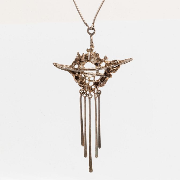 Collier silver Juhls.