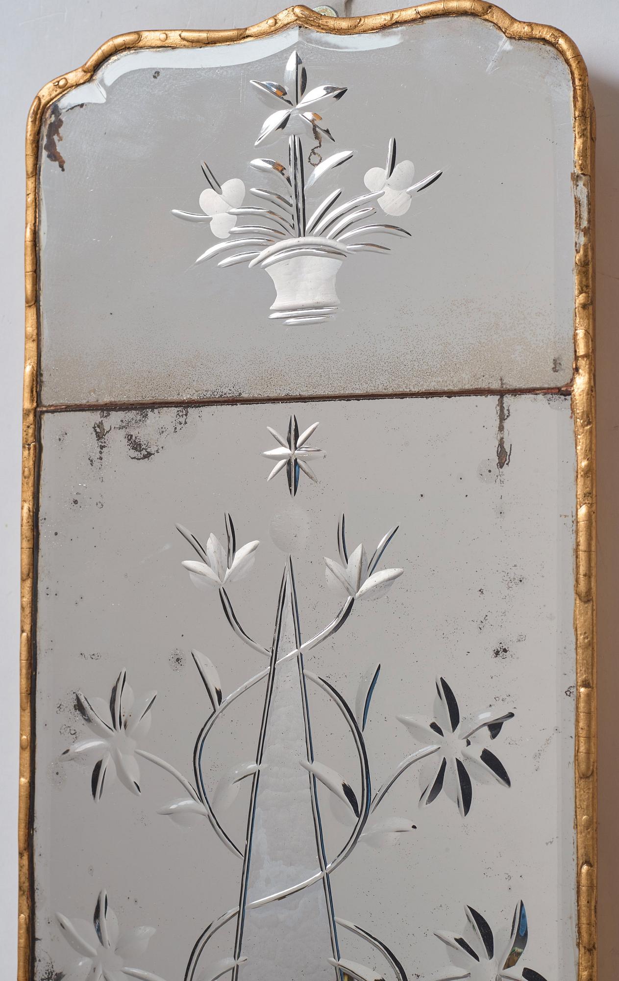 Spegellampetter, för två ljus, ett par, av Nils Sundström (spegelmakare i Stockholm 1754-1781), Rokoko.