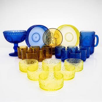 Nanny Still, a 28-piece set of 'Grapponia' glass tableware for Riihimäen Lasi, Finland. Design year 1968.