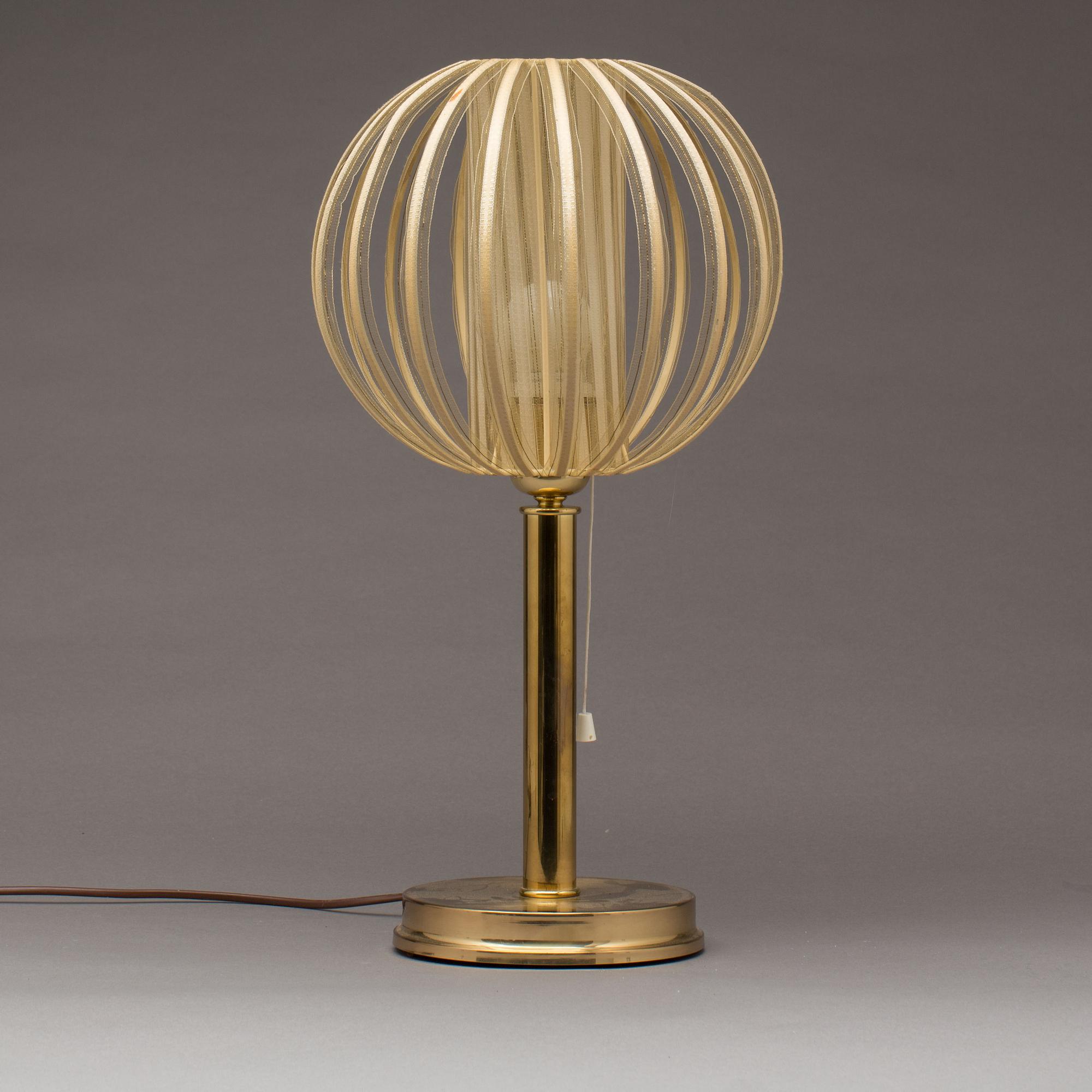 BORDSLAMPA, 1900-talets andra hälft.