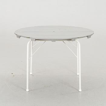 TRÄDGÅRDSMÖBLEMANG, 5 delar, 1900-talets andra hälft.