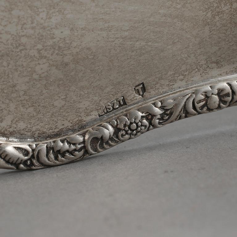 BRICKA, silver, Österrike-Ungern, 1872-1922. Vikt ca 463 gram.