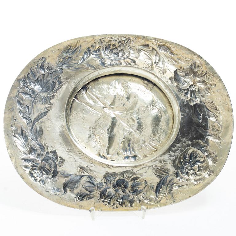 A Northern Europe Baroque silver plate, unmarked. 17th/18th century.