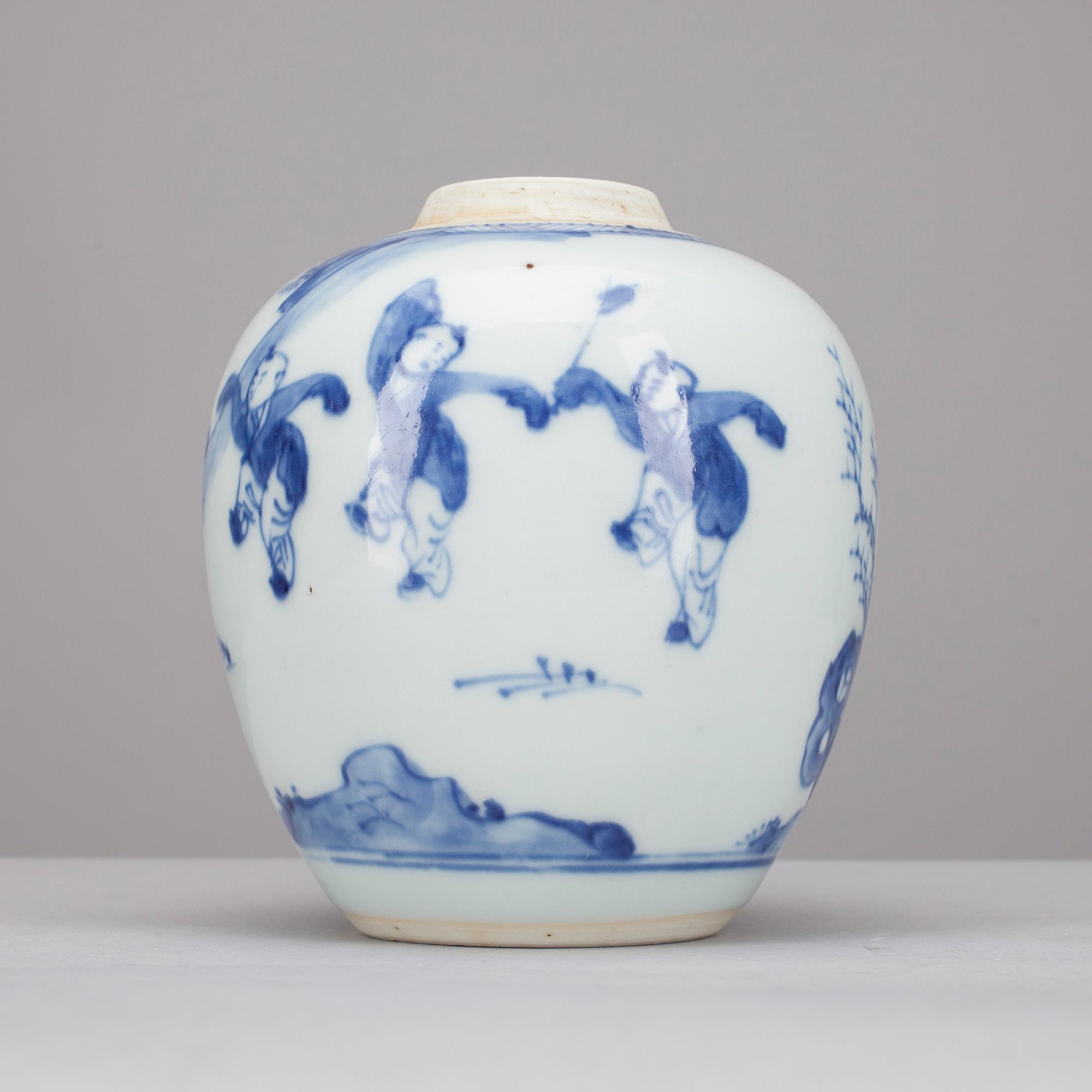 KRUKA, porslin, Kina, Qian Long (1736-1795).