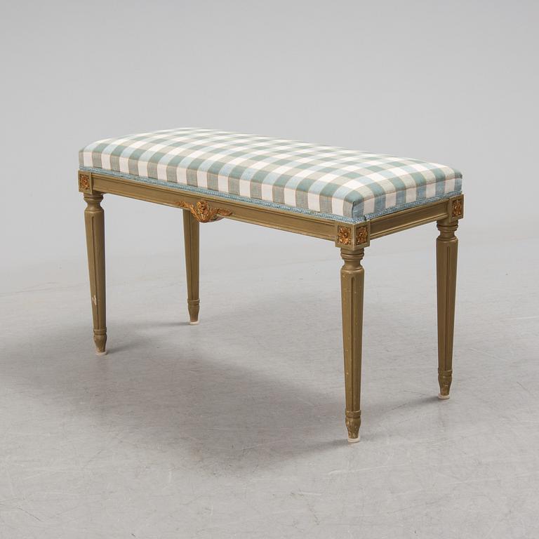 PALL, gustaviansk stil, 1900-talets andra hälft.
