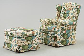 FÅTÖLJ med FOTPALL, 1900-talets andra hälft.