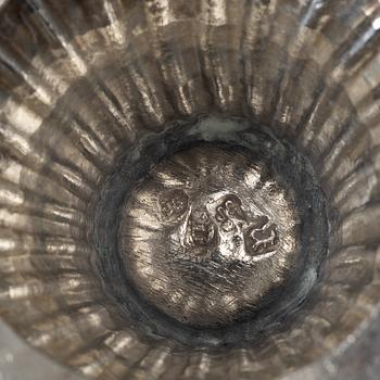 An English silver sugar bowl, silver, London 1772.