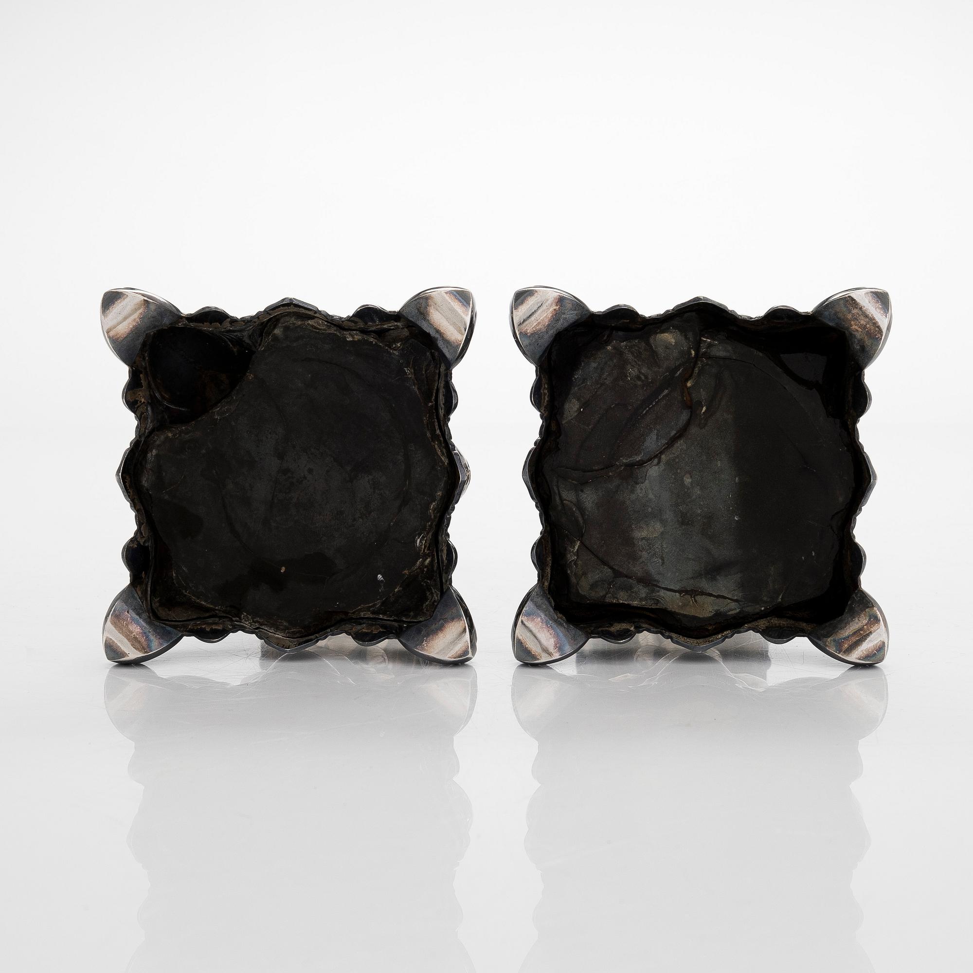 Kynttilänjalkapari, hopeaa, Kultakeskus, Hämeenlinna 1938.