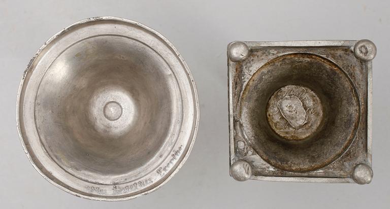 LJUSSTAKAR, 2 st, tenn, 1 av Nils Eric Justelius, Eksjö 1831.