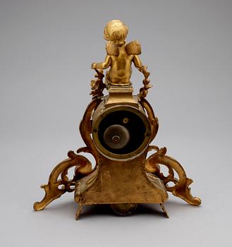 BORDSPENDYL, nyrokoko, 1800-talets andra hälft.