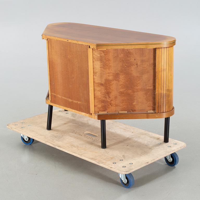 BARSKÅP, 1900-talets mitt.