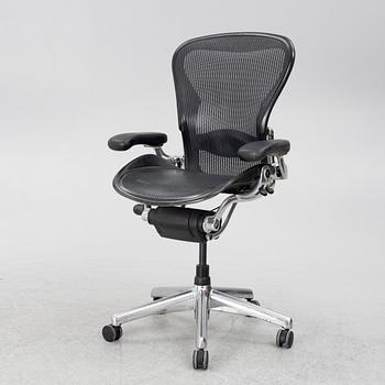 Don Chadwick och Bill Stumpf, skrivbordsstol, "Aeron", Herman Miller.