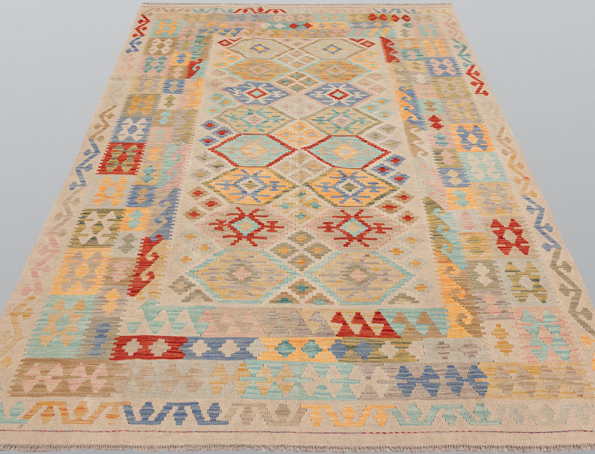 Matta, Kelim, ca 289 x 204 cm.