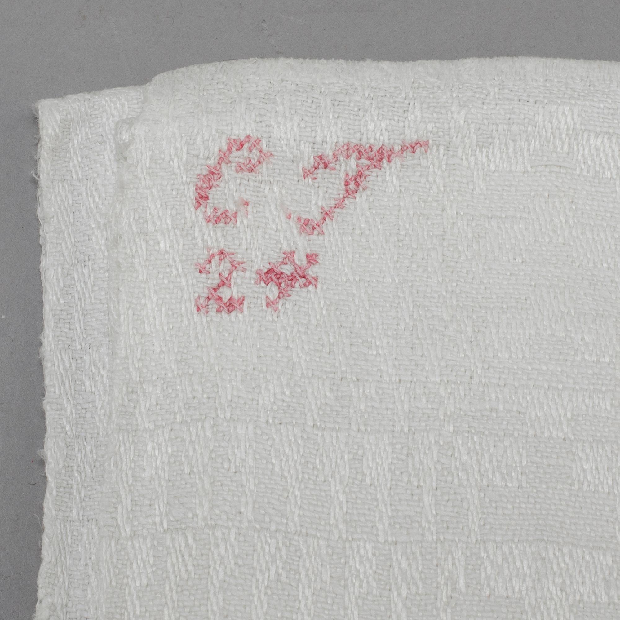 SAMLING LINNEDAMAST, 27 delar.