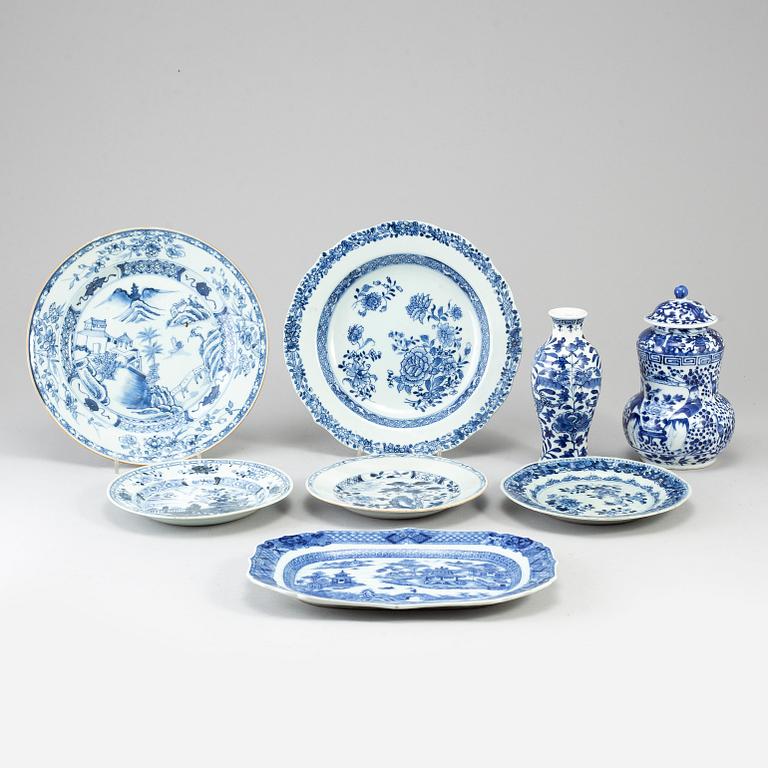 A group of eight blue and white porcelain objects, Qing dynasty, 18th-19th century.