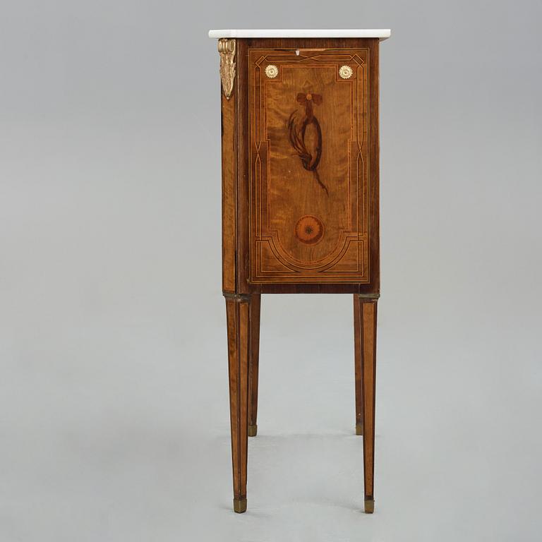 A Gustavian 18th century secretaire by Gottlieb Iwersson, master 1778, not signed.