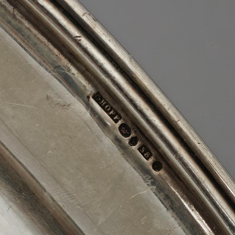 BRICKA, silver, Carl Hoff, Helsingborg, 1944. Vikt 1 250 g.
