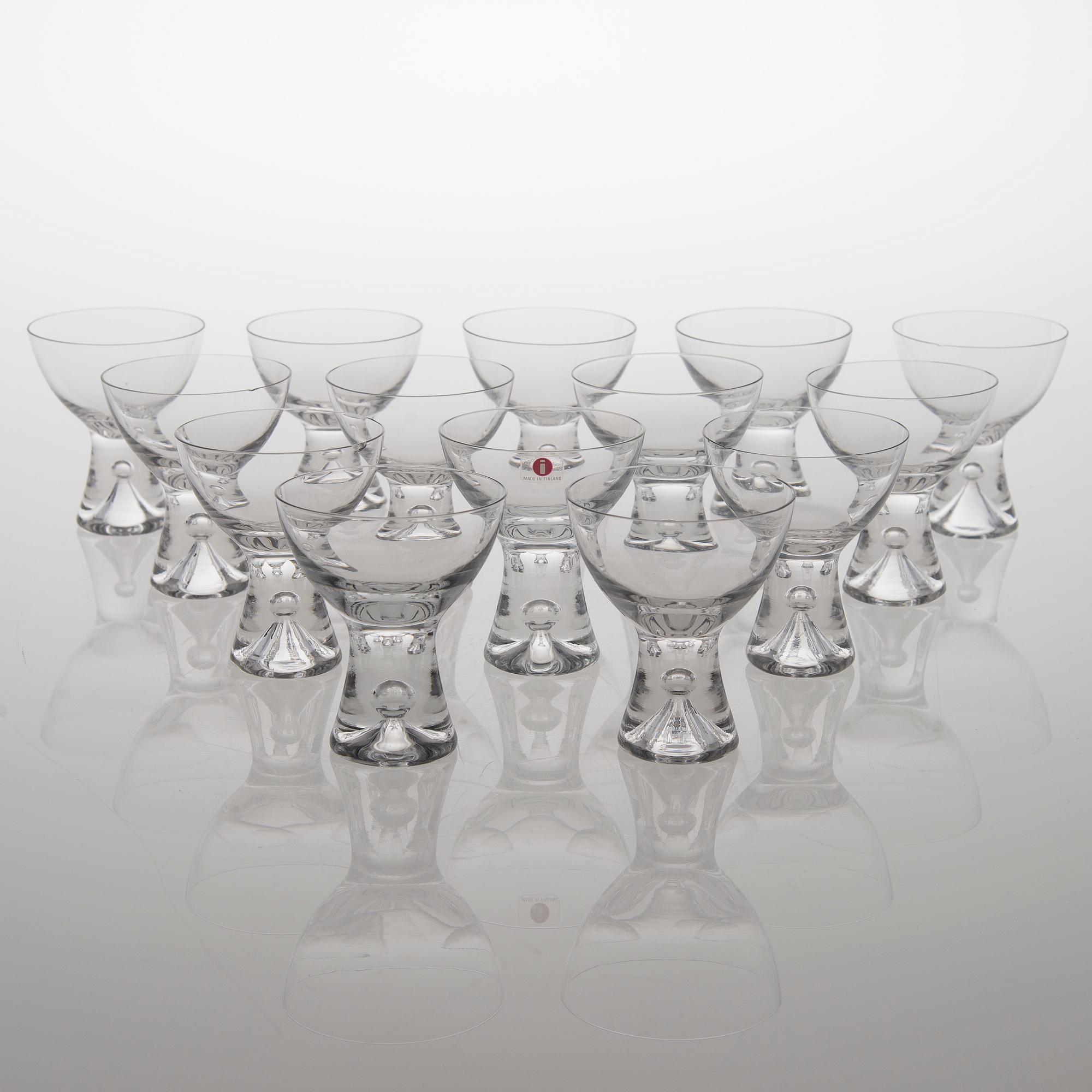 A 124-piece set of 'Tapio' glassware for Iittala.