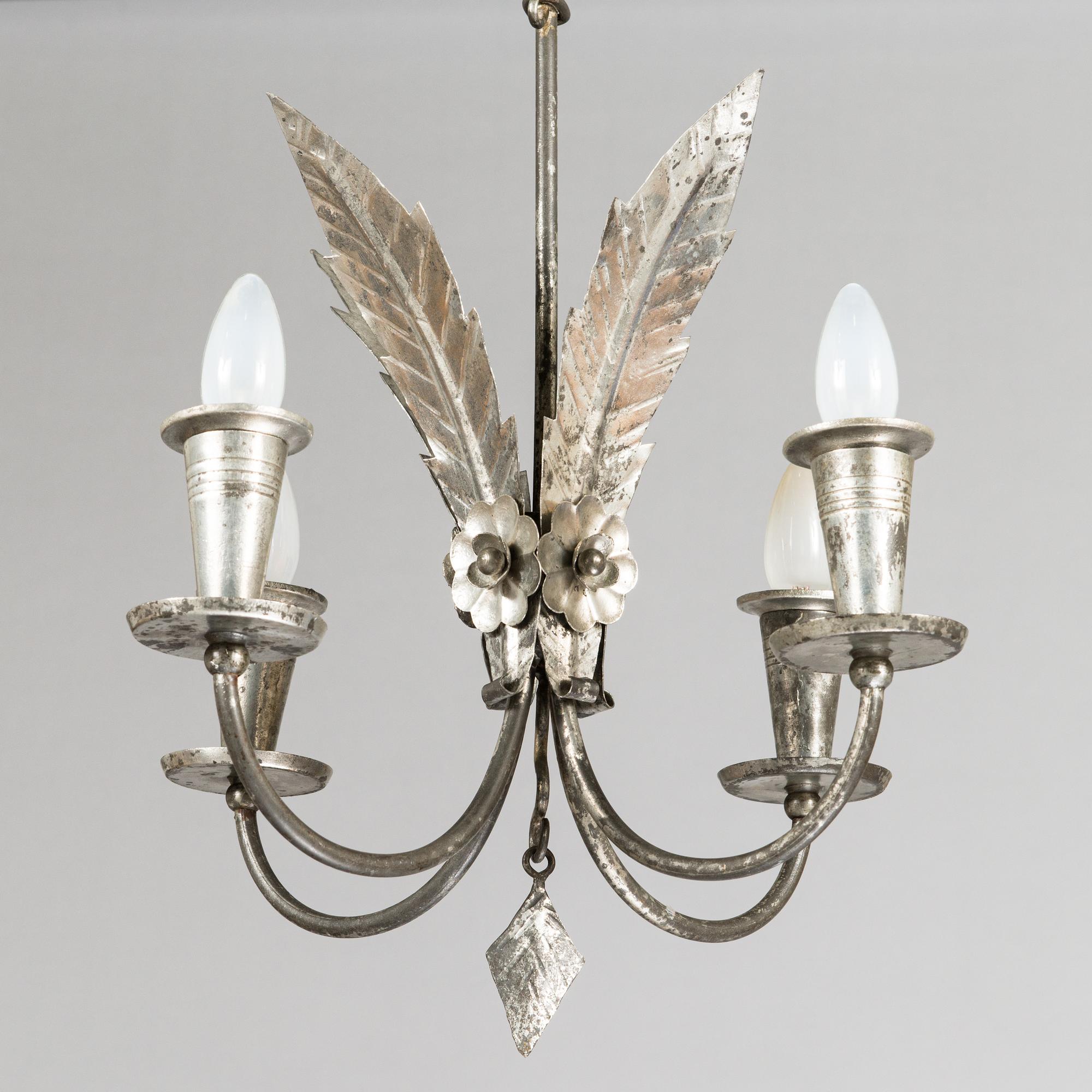 Paavo Tynell, a 1930's 'R3/1703' chandelier for Taito.