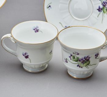 SERVISDELAR, porslin,58 delar,  Bing & Gröndahl, 1900-tal.