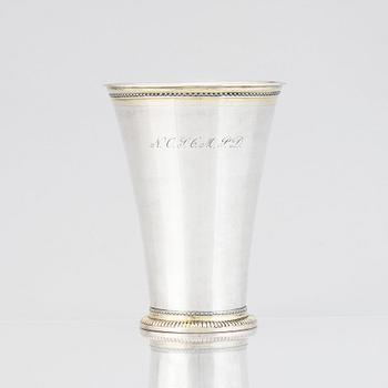 Bägare, Nils Dahl, silver, Linköping (verksam 1739-1786).