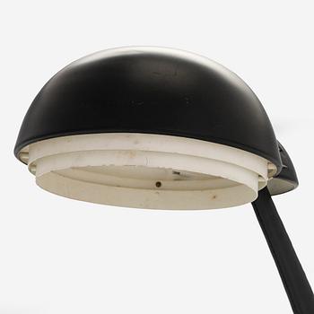 Alvar Aalto, bordslampa, modell A704, Valaistustyö.