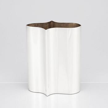 Theresia Hvorslev, a sterling silver vase, Lidköping Sweden 1979.