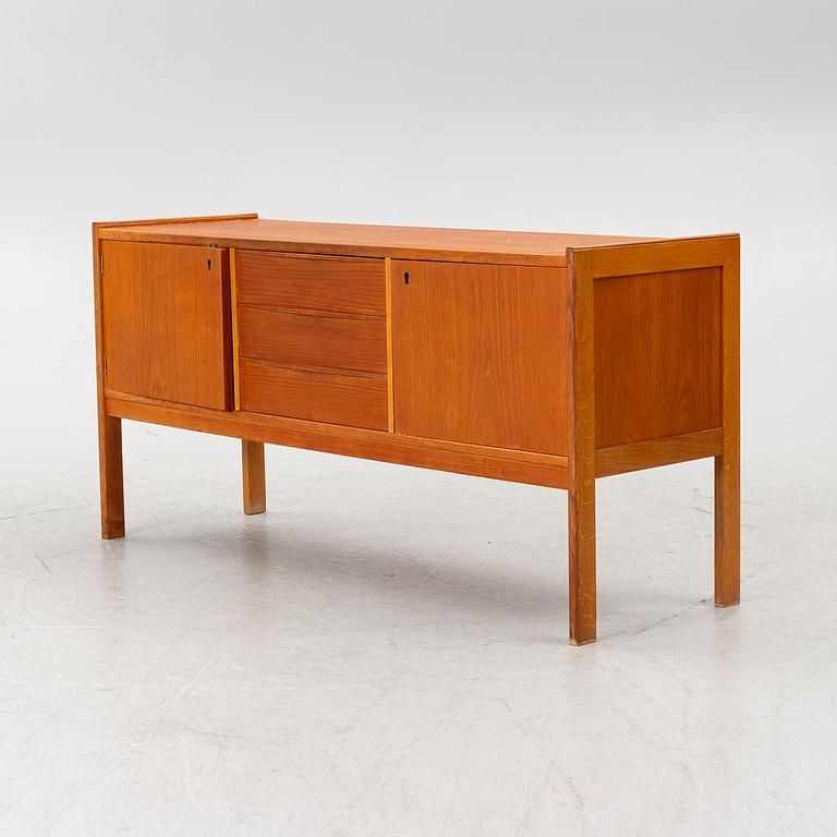 Sideboard, 1900-talets mitt.