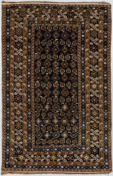 MATTO, a semi-antique/antique Shirvan, ca 194 x 122-128,5 cm (plus flat weave at the ends).