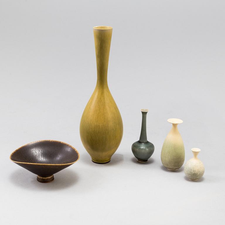 Berndt Friberg, Elsa Söderberg and John Andersson, 5 stoneware vessels.