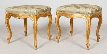 SALONGSMÖBEL, 5 delar, rokokostil, sent 1800-tal.