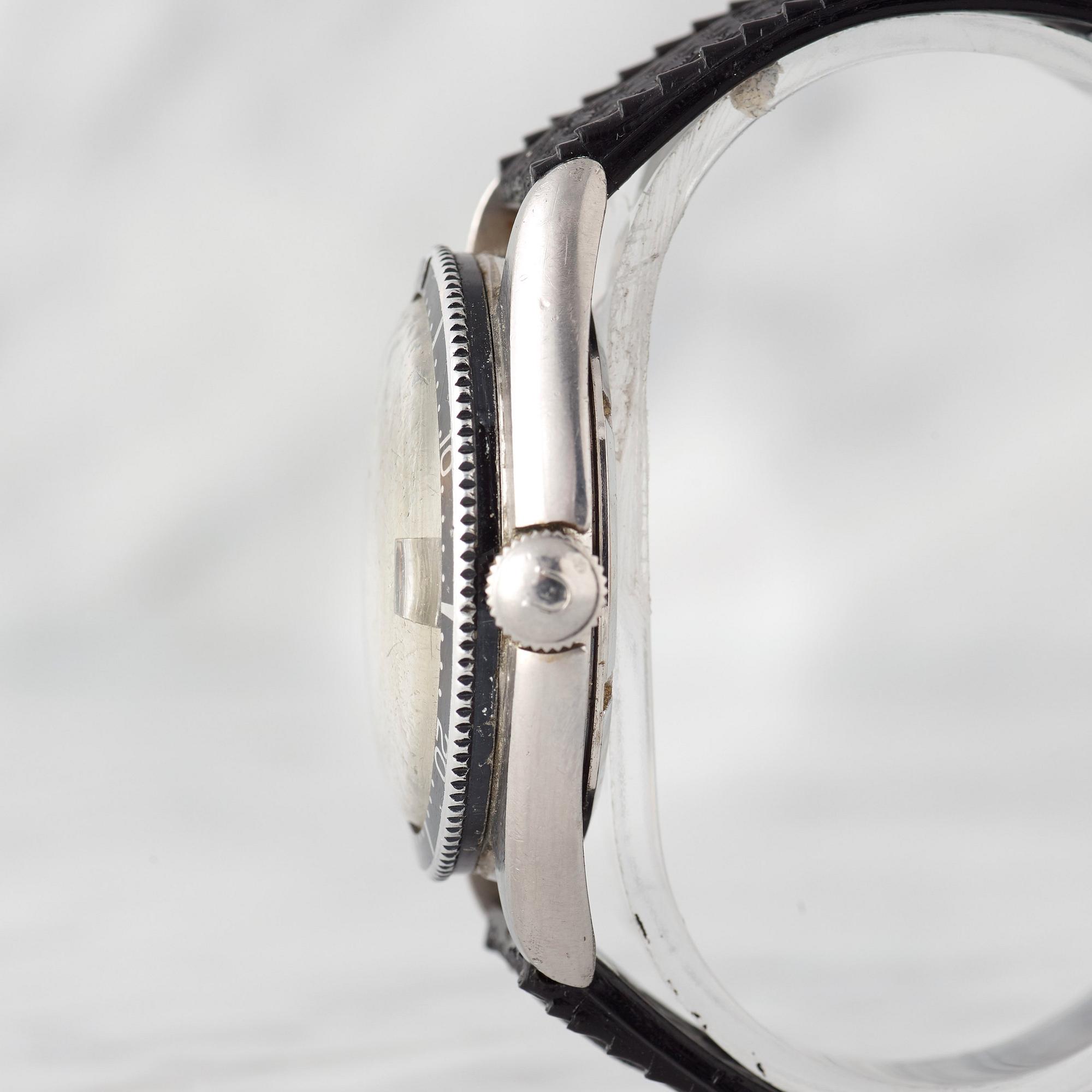 UNIVERSAL GENEVE, Polerouter Sub, wristwatch, 38 mm,.