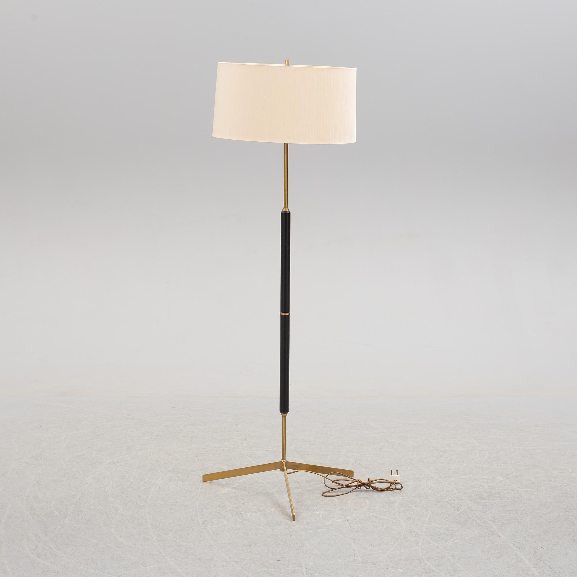 A mid 20th century G-31 floor light by Bergbom.