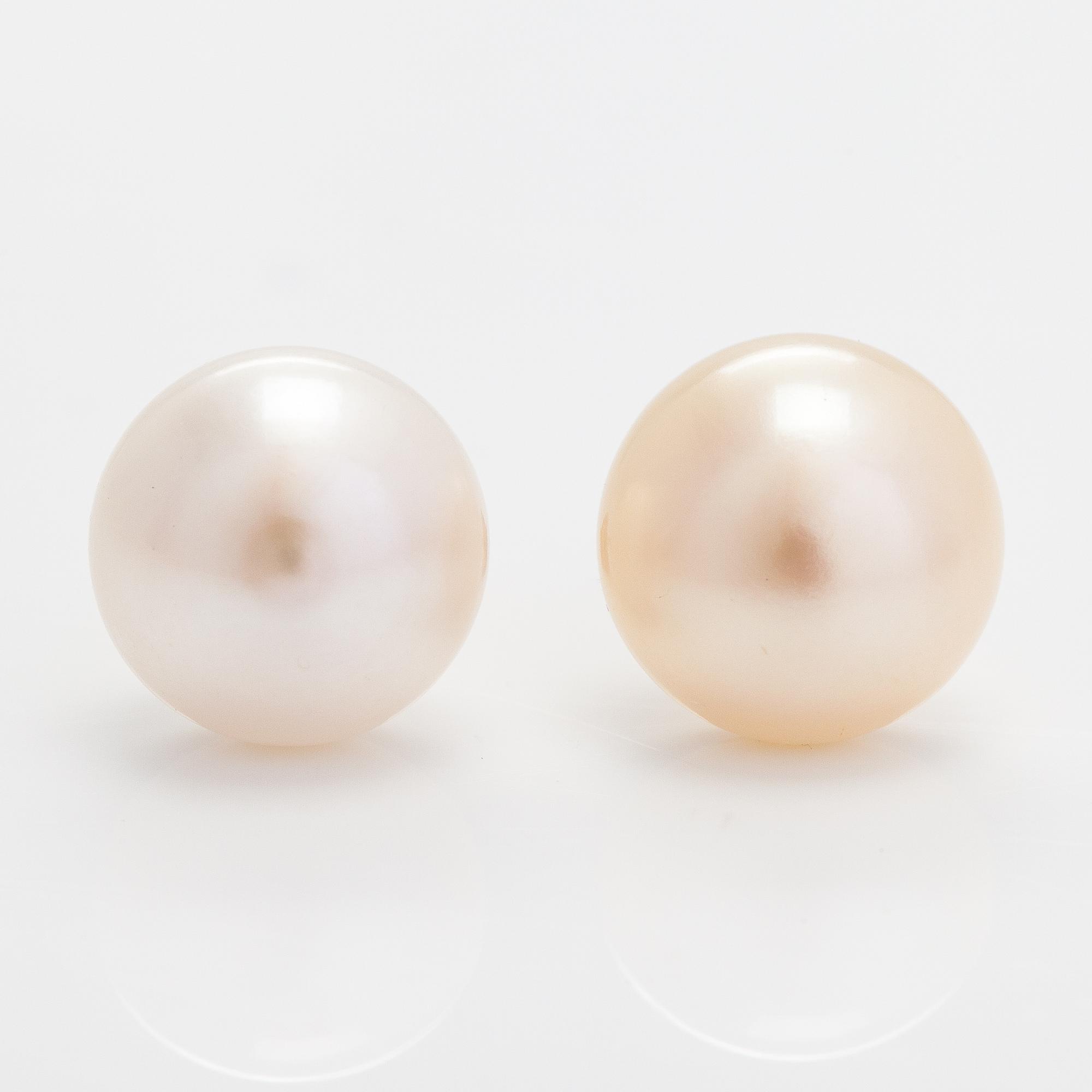 Pärlcollier och örhängen, odlade pärlor och 14K guld.