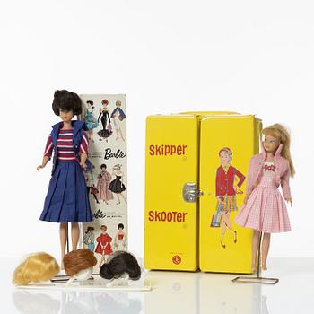 Barbiedockor, 2 st med tillbehör, Mattel, 1960-tal.