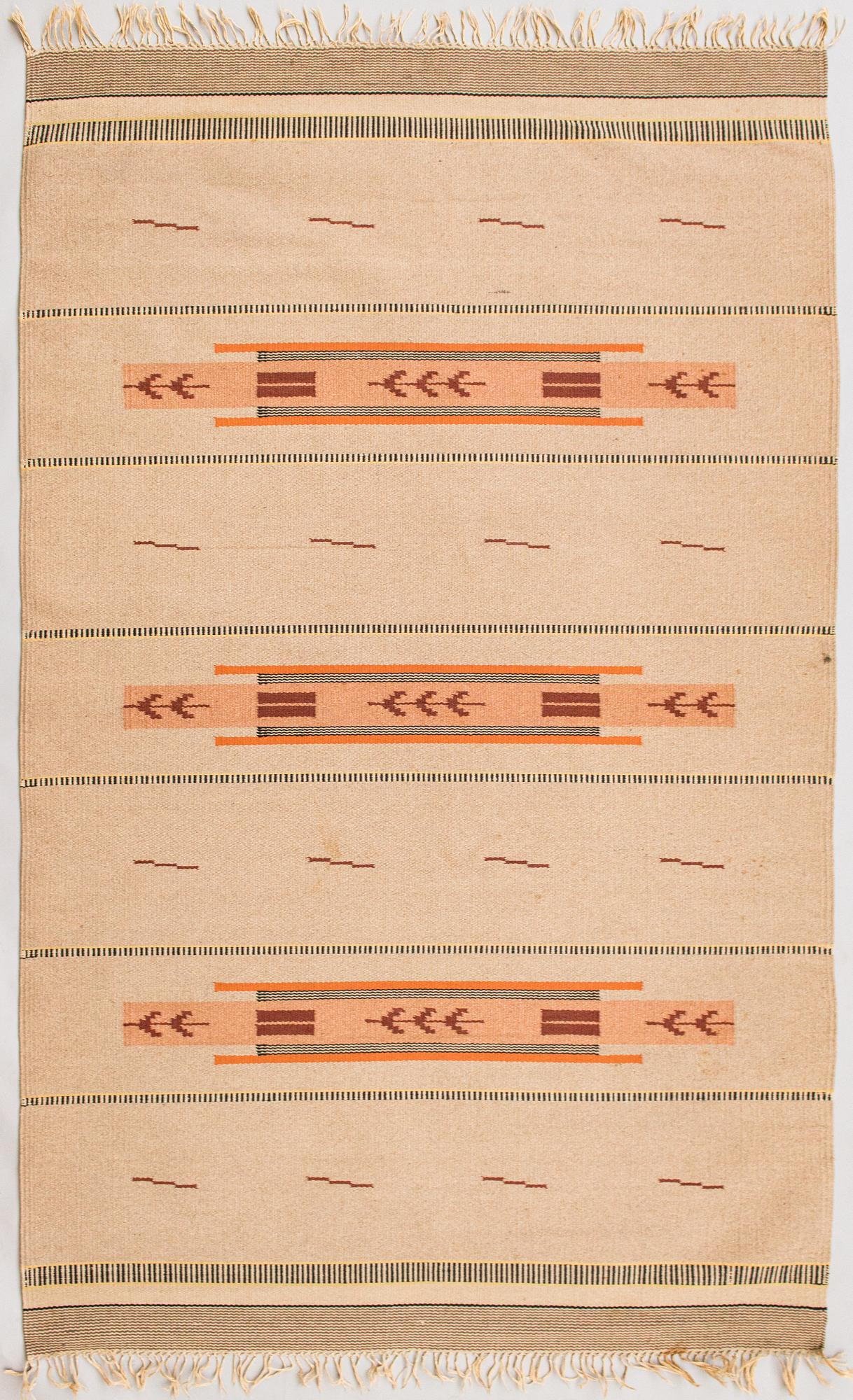 A 1930s Finnish flat weave carpet. Circa 300x190 cm.