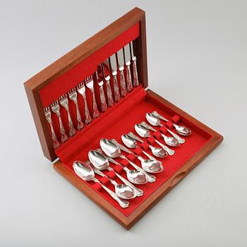 BESTICK, 24 delar, silver, 1900-talets andra hälft. Total vikt med stålblad ca 1159 g.